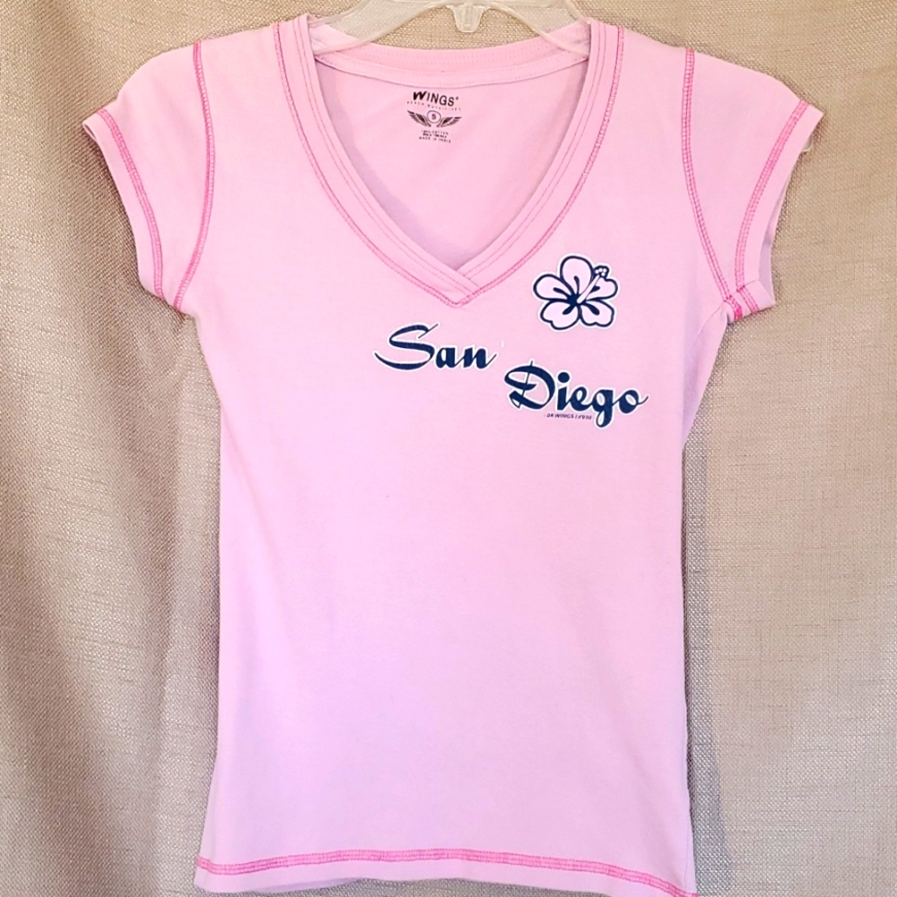 San Diego v neck t shirt size S pink blue
